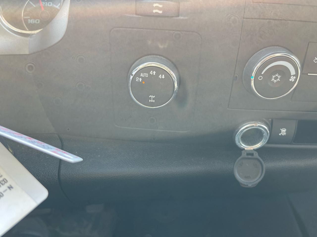 Chevrolet Silverado 1500 Ext Cab 157.5" WB 4WD Z71 2009