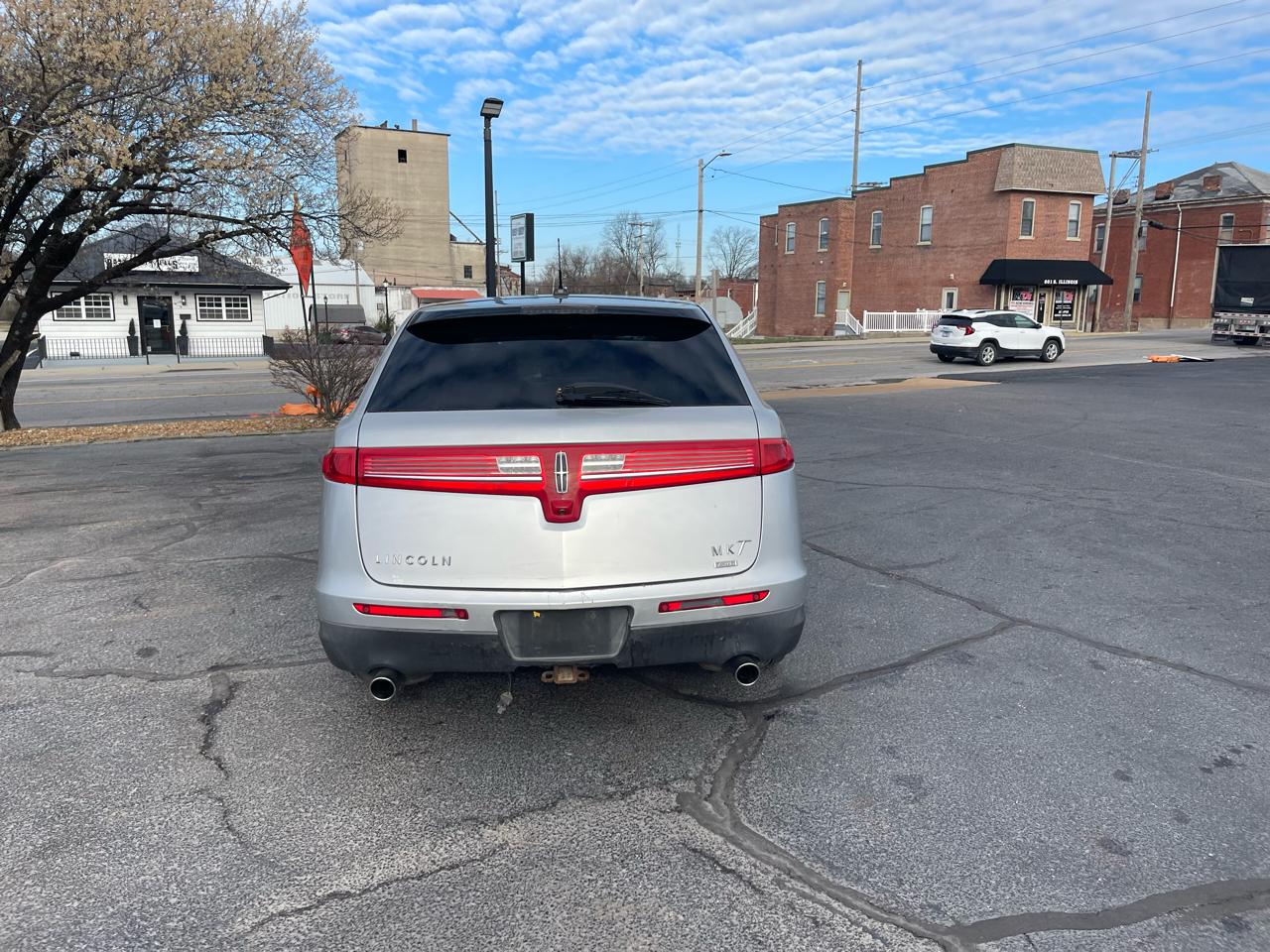 Lincoln MKT AWD 2010