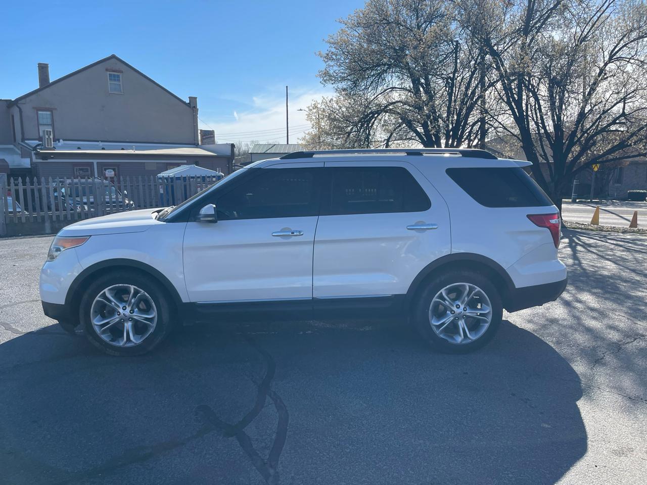 Ford Explorer Limited FWD 2012