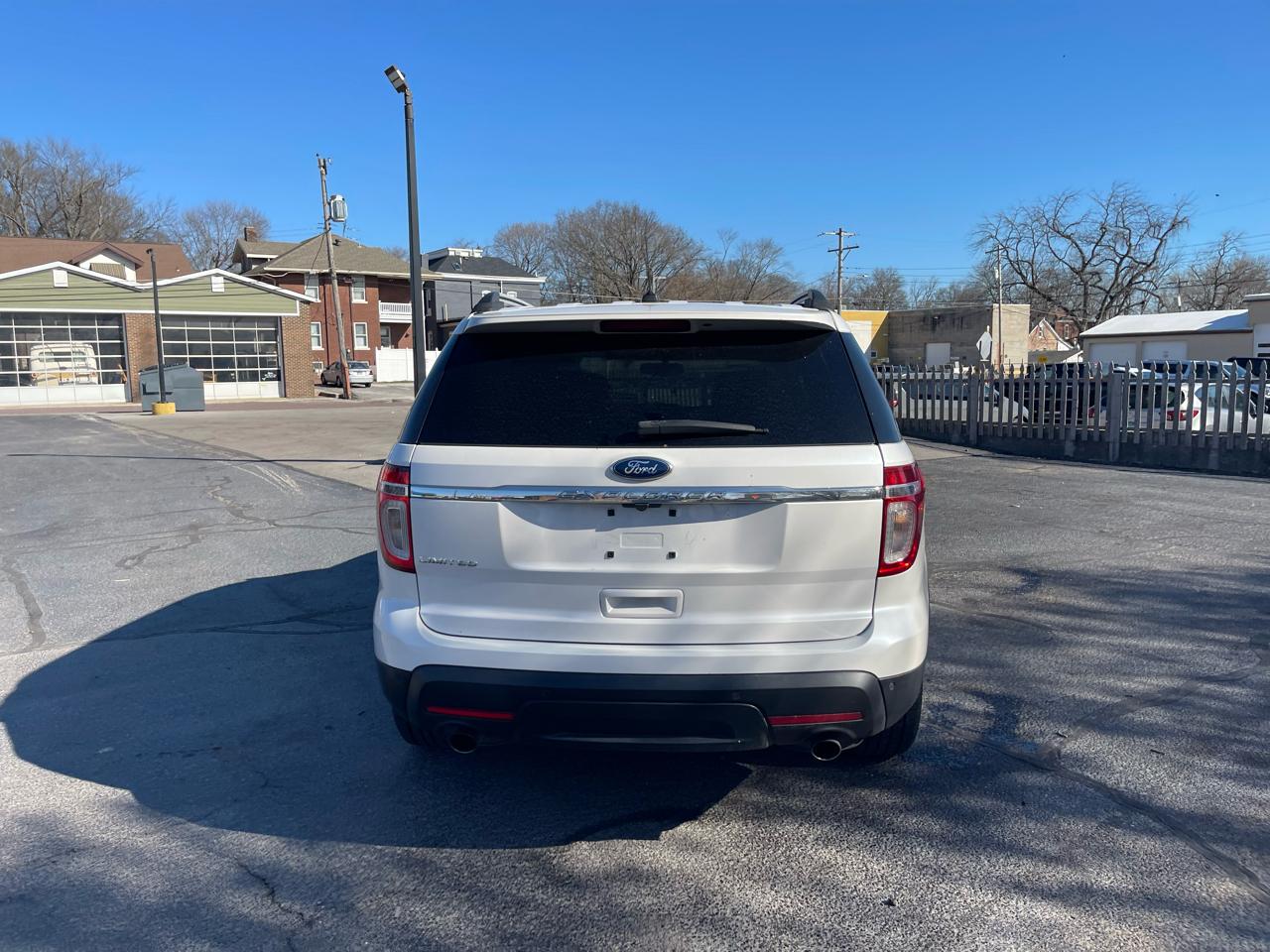 Ford Explorer Limited FWD 2012