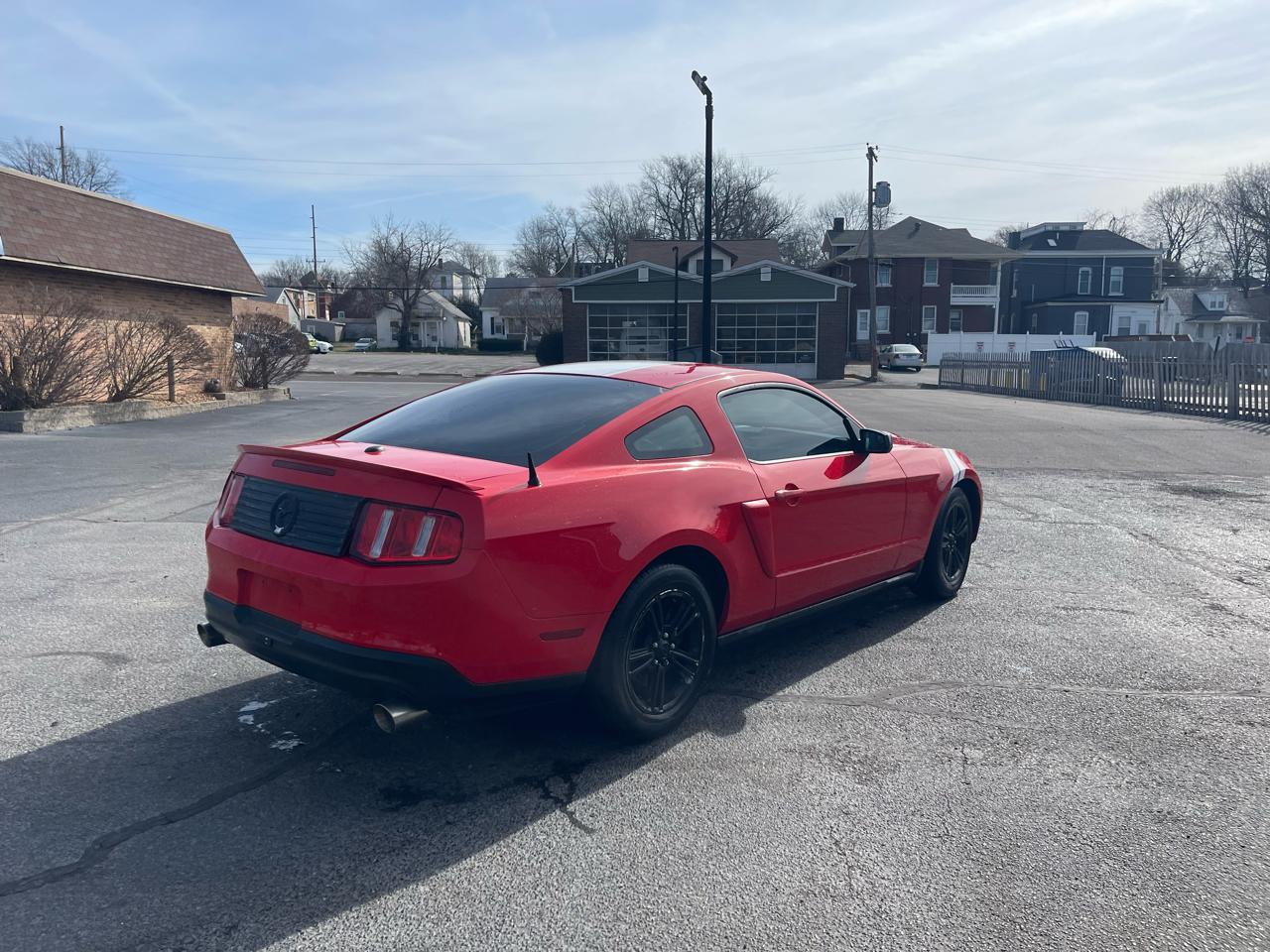 Ford Mustang V6 Coupe 2012