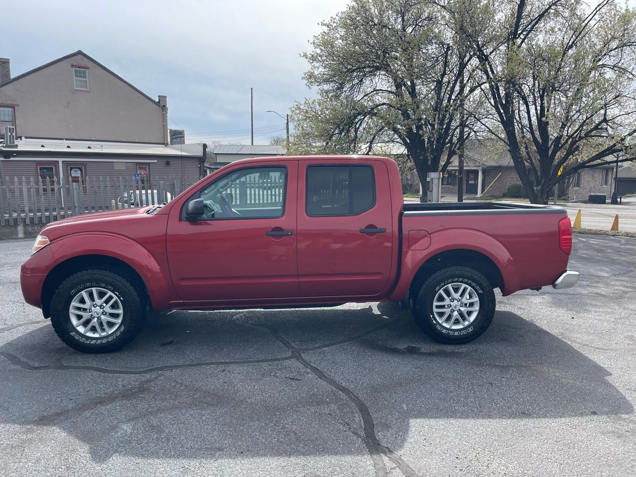 Nissan Frontier 4WD Crew Cab SWB Auto SV 2016