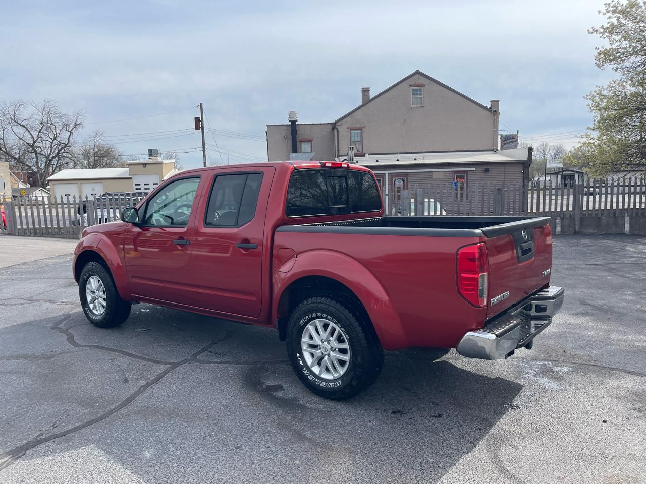 Nissan Frontier 4WD Crew Cab SWB Auto SV 2016