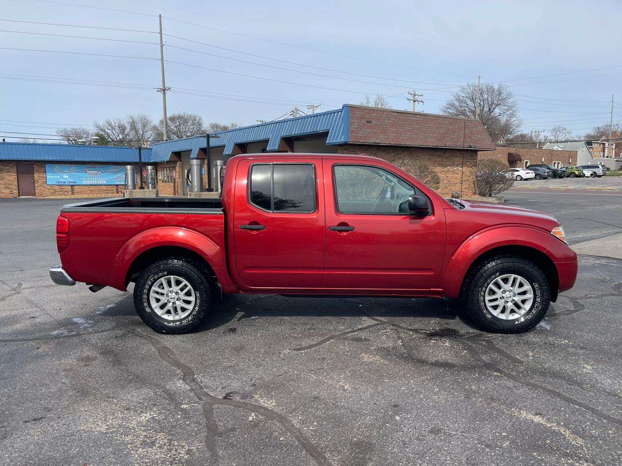 Nissan Frontier 4WD Crew Cab SWB Auto SV 2016