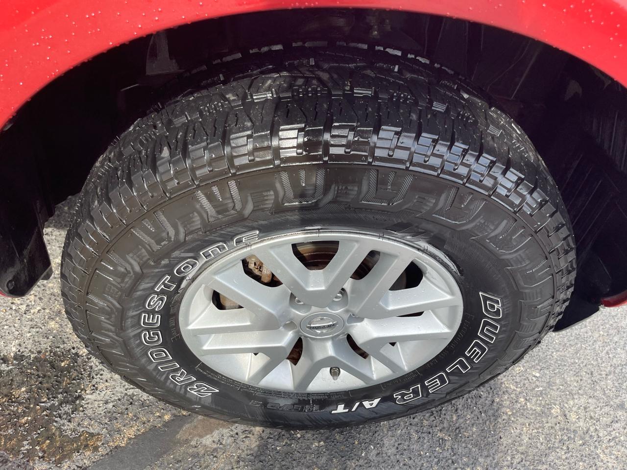 Nissan Frontier 4WD Crew Cab SWB Auto SV 2016