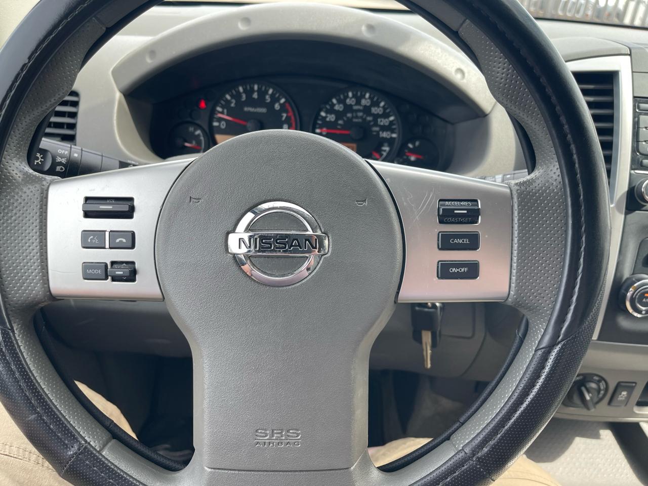 Nissan Frontier 4WD Crew Cab SWB Auto SV 2016