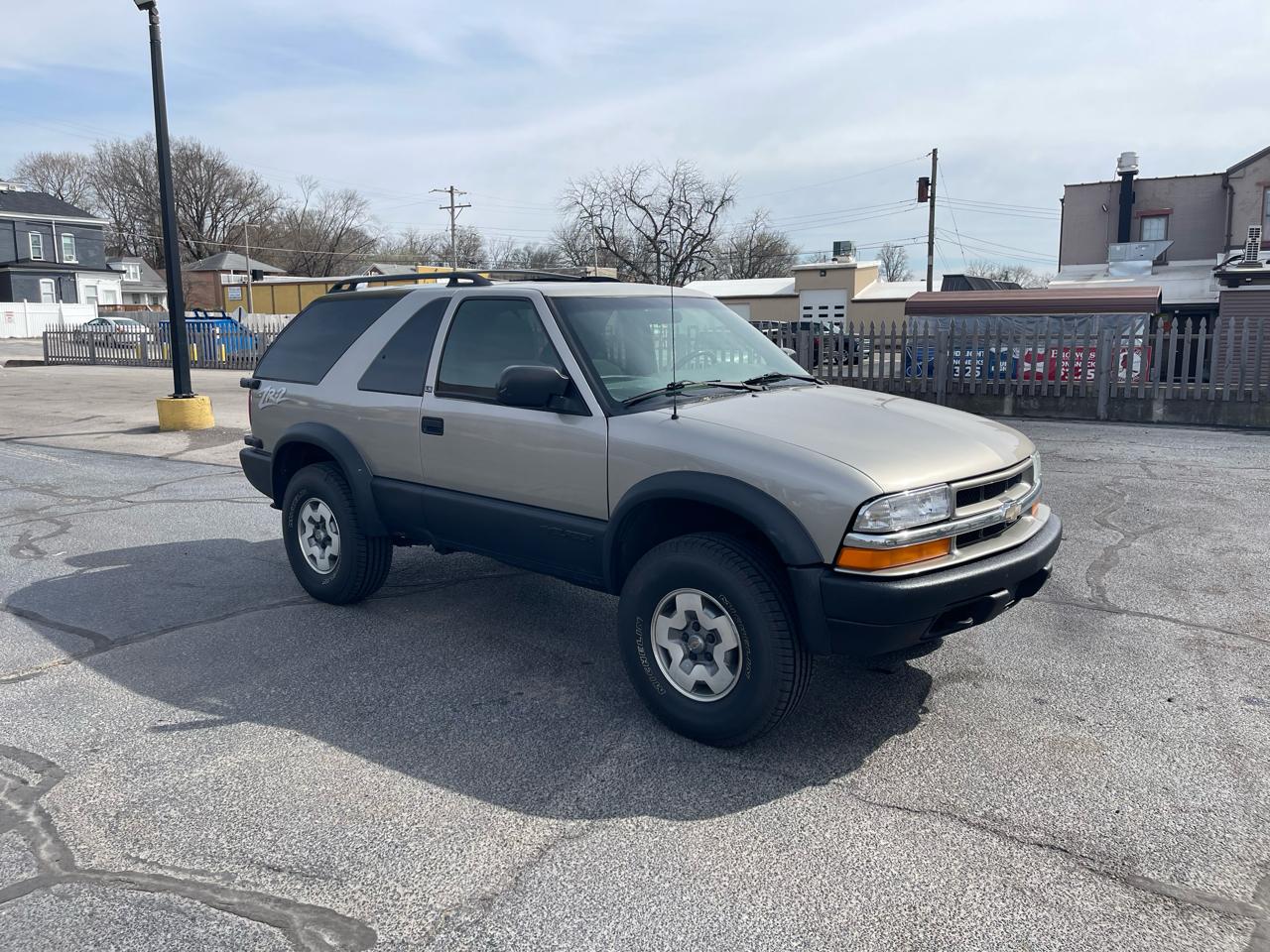 Chevrolet Blazer 2-Door 4WD LS 2003