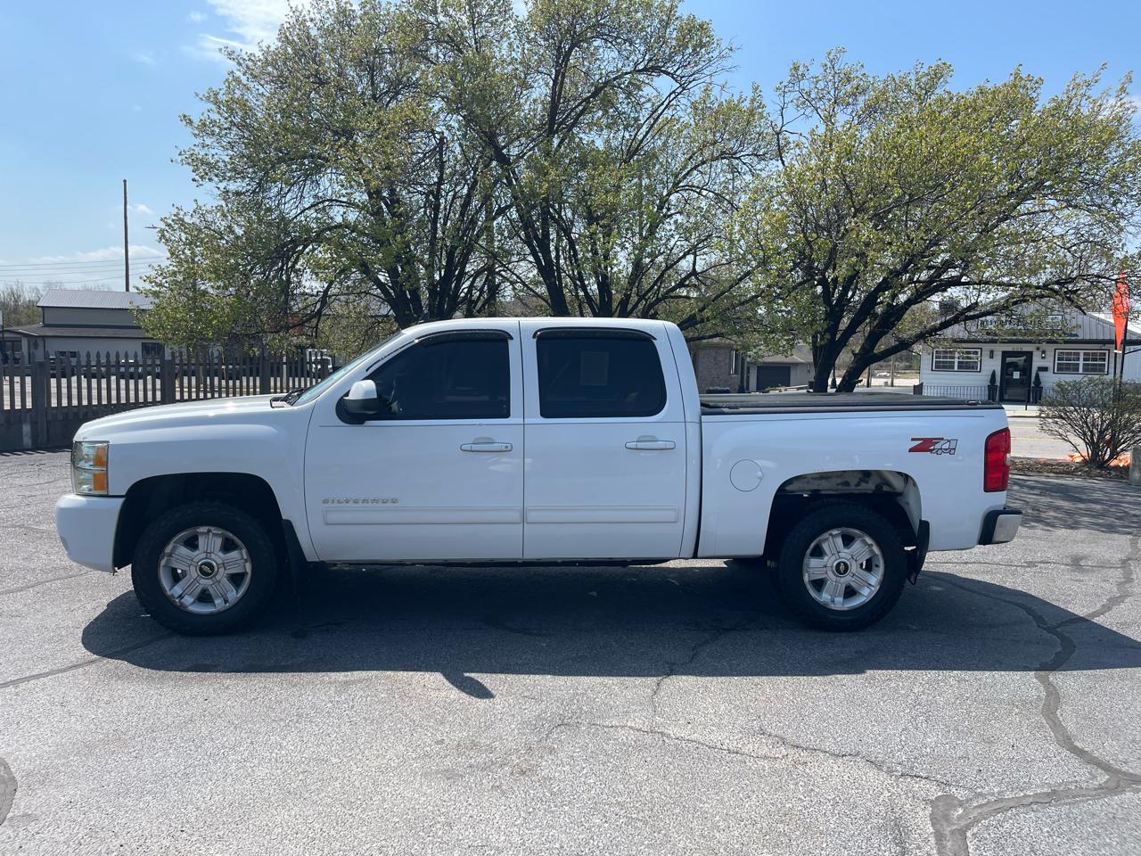 Chevrolet Silverado 1500 4WD Crew Cab 143.5" LTZ 2011