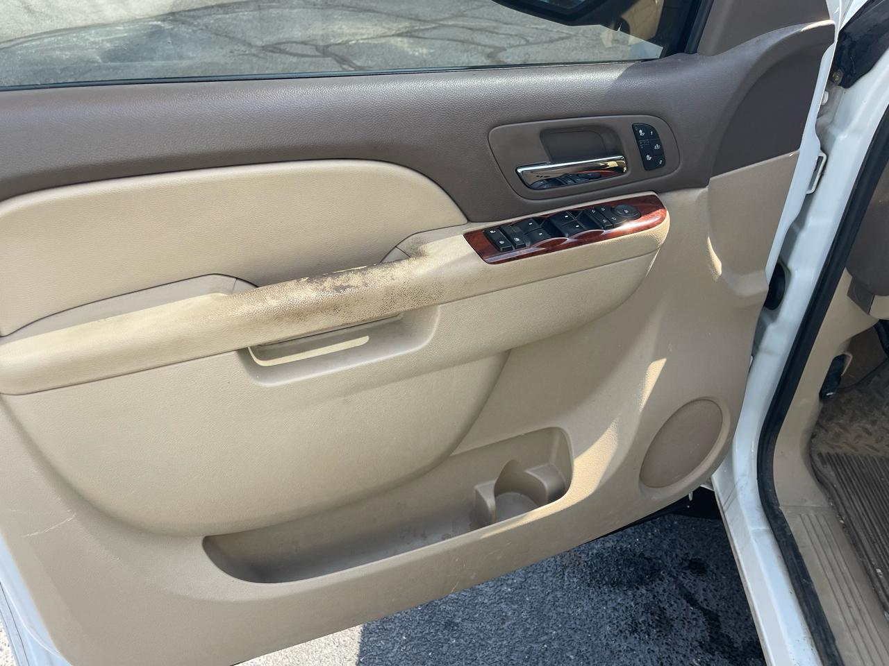 Chevrolet Silverado 1500 4WD Crew Cab 143.5" LTZ 2011