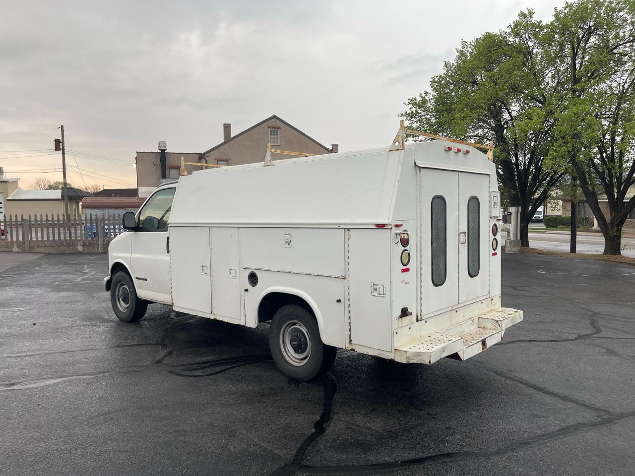 GMC Savana G3500 Cargo 2002