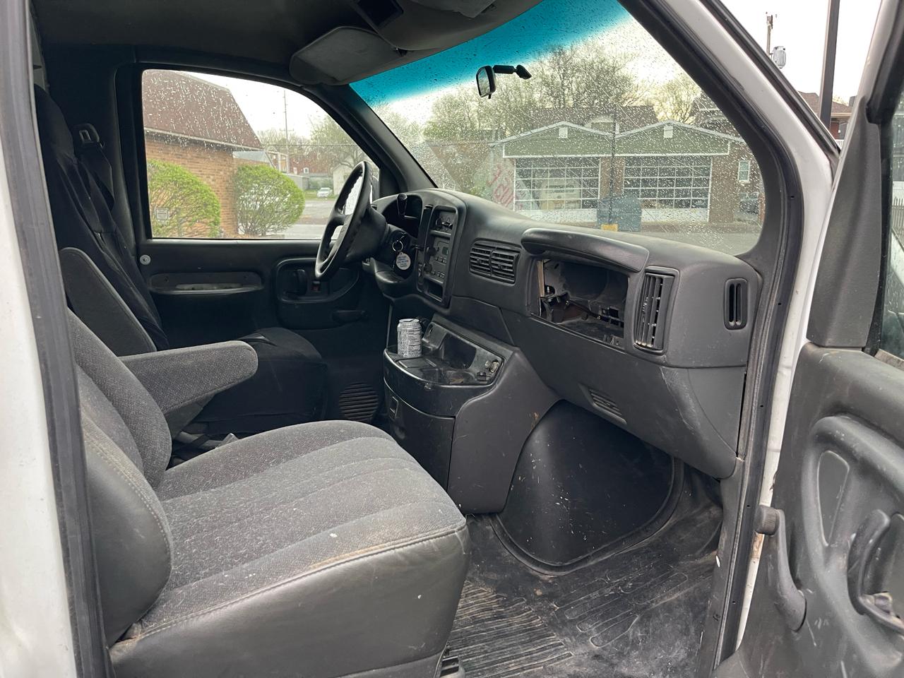 GMC Savana G3500 Cargo 2002