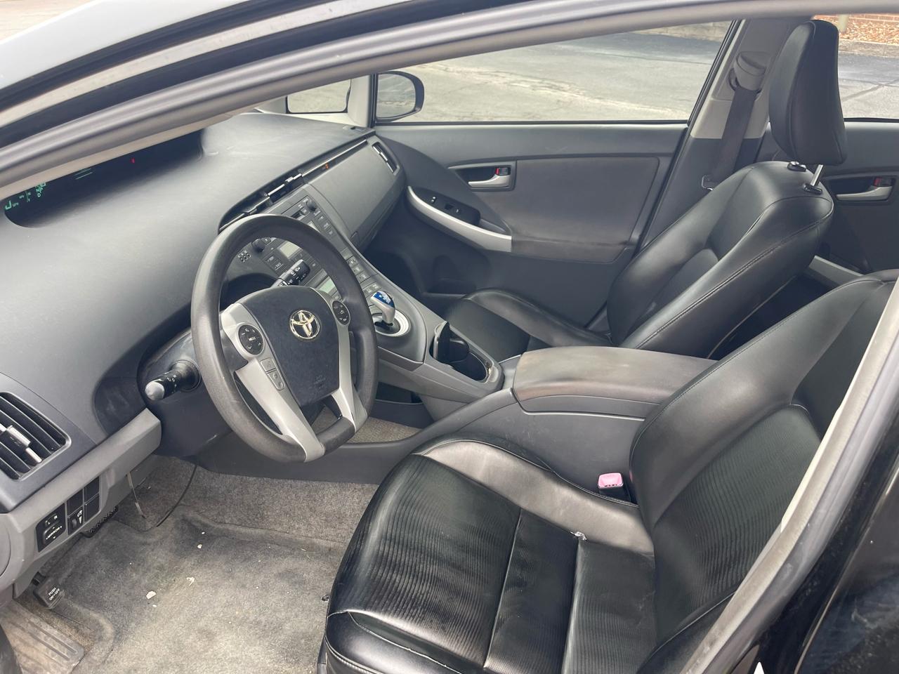 Toyota Prius Prius V 2010