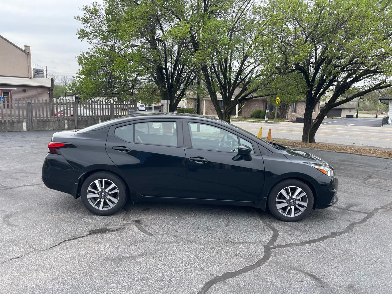 Nissan Versa SV 2020