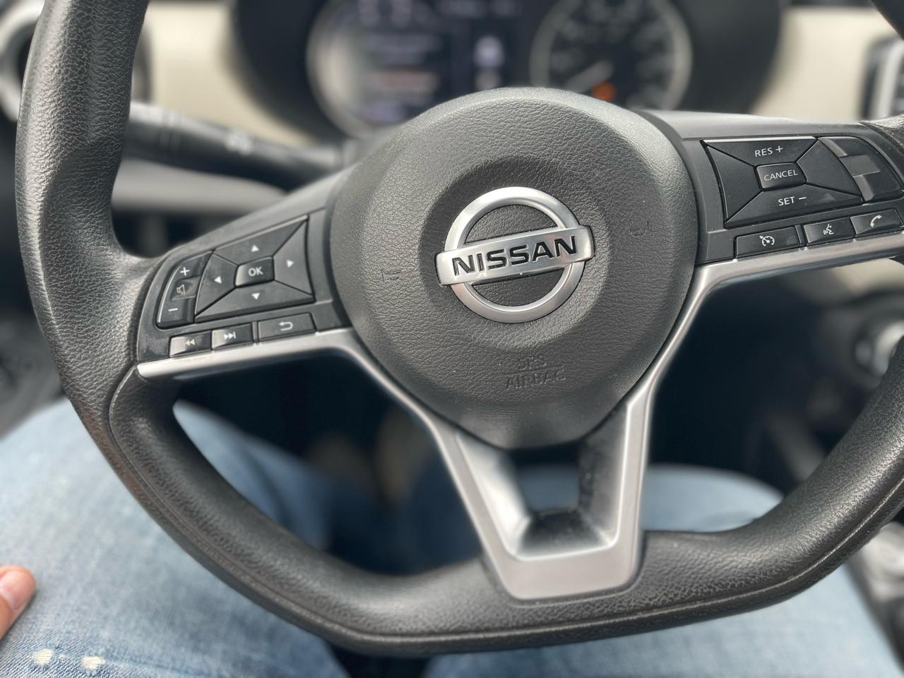 Nissan Versa SV 2020