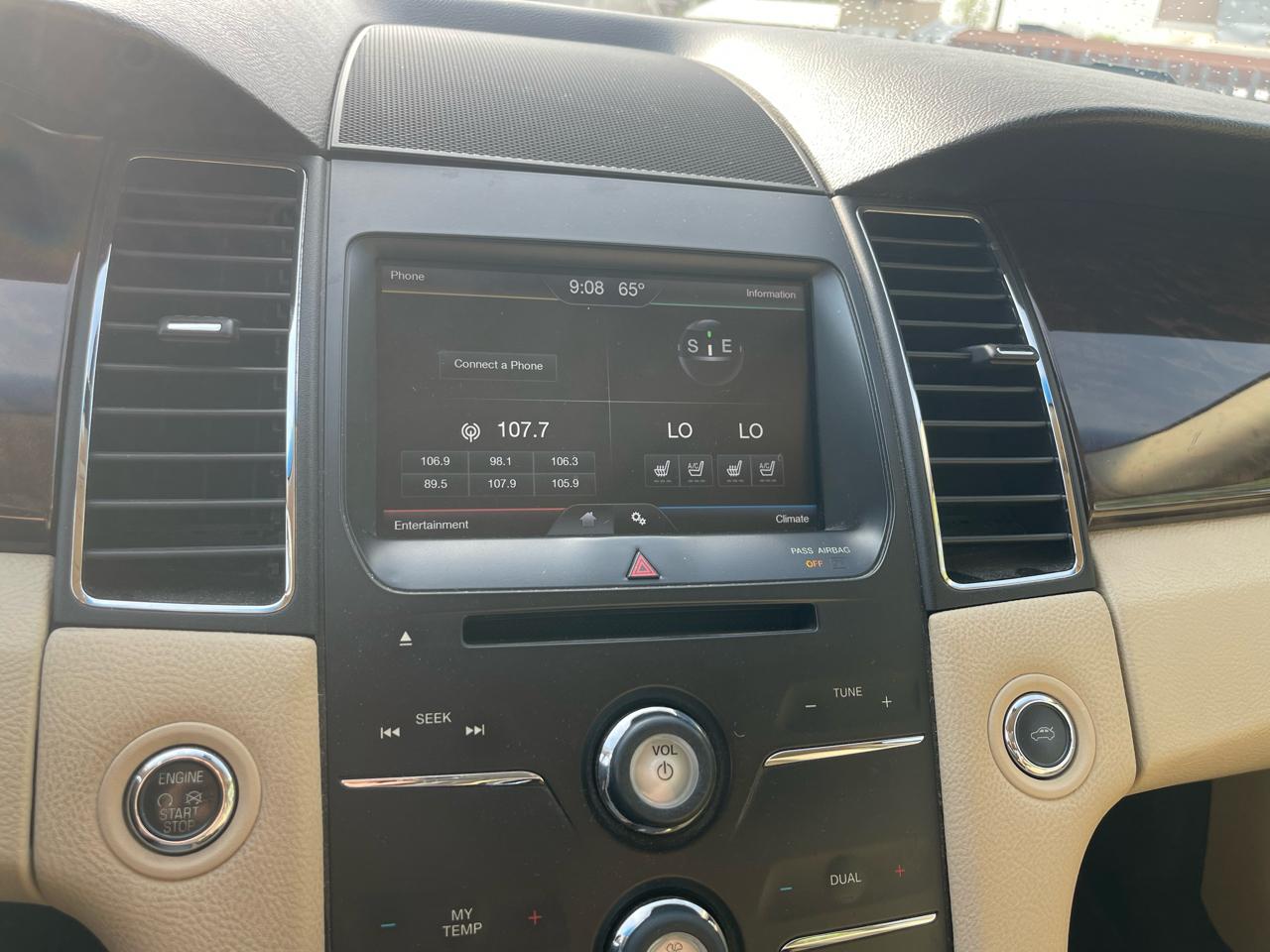 Ford Taurus Limited FWD 2014