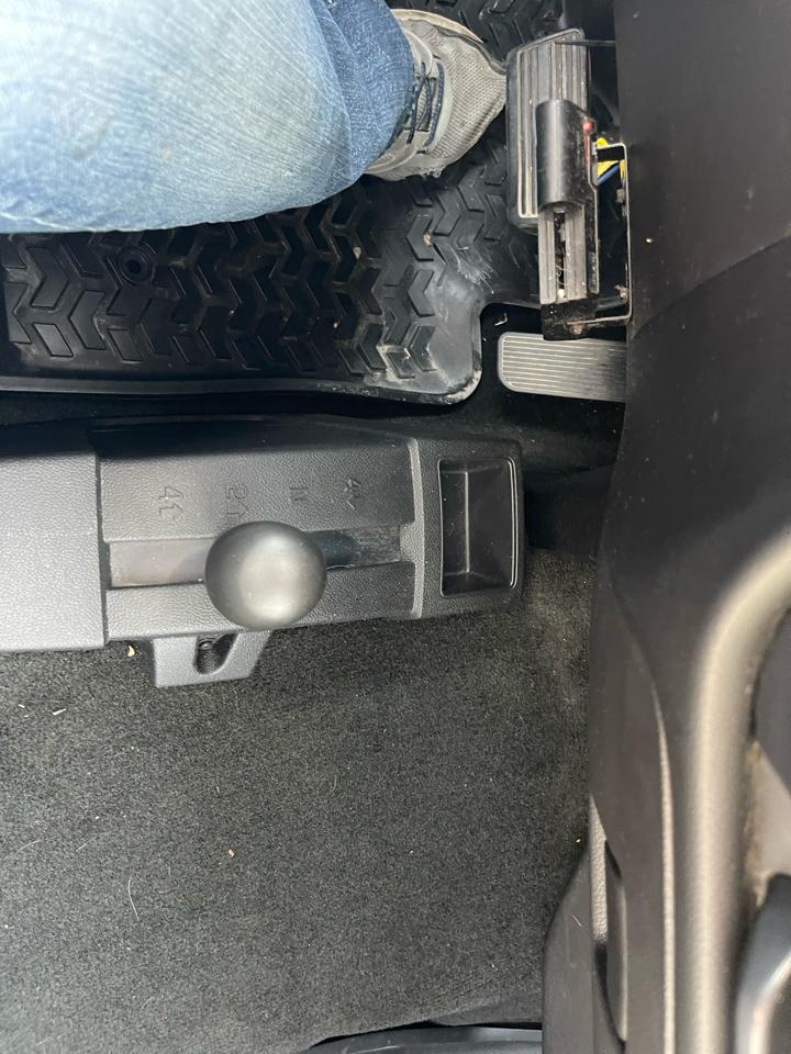 GMC Sierra 1500 Base 4WD 2014