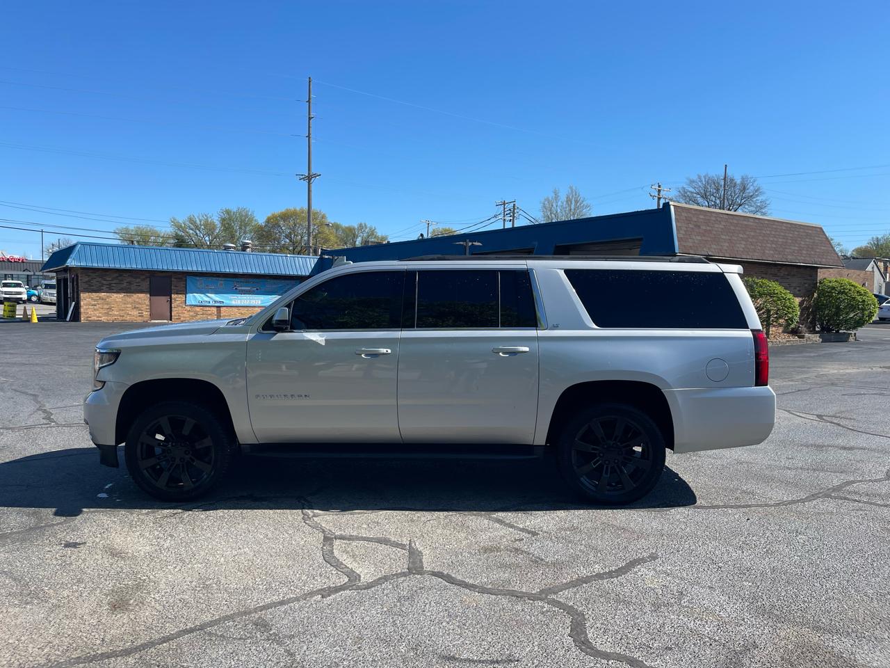 Chevrolet Suburban LT 2WD 2017