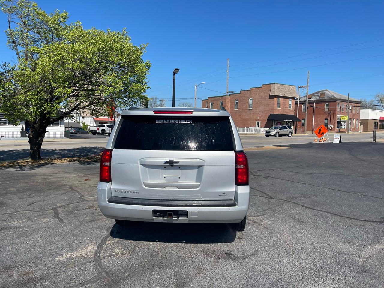 Chevrolet Suburban LT 2WD 2017