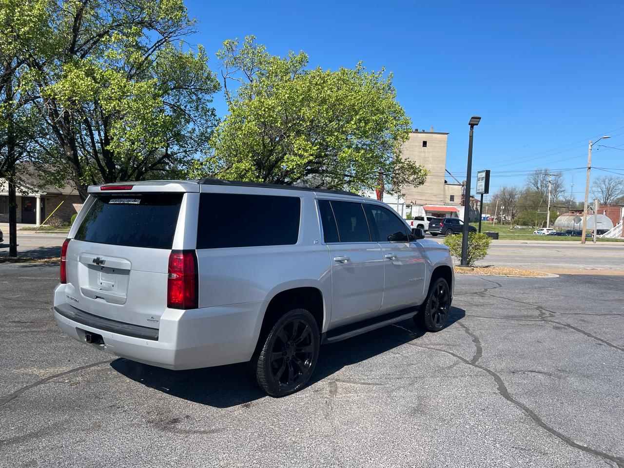 Chevrolet Suburban LT 2WD 2017
