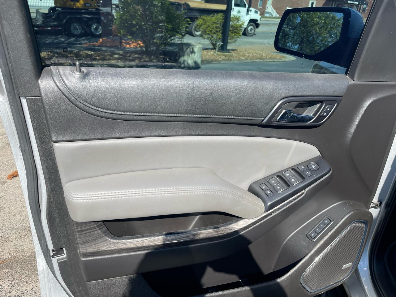 Chevrolet Suburban LT 2WD 2017