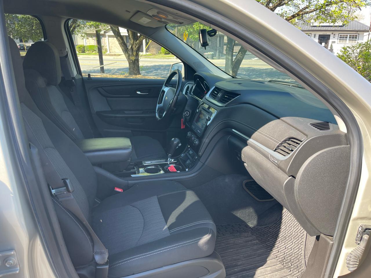 Chevrolet Traverse 1LT FWD 2015