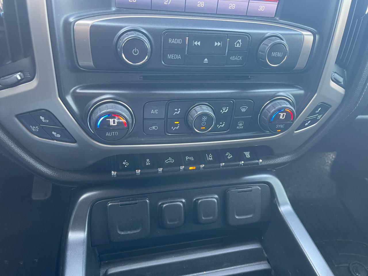 GMC Sierra 2500HD Denali Crew Cab 4WD 2015