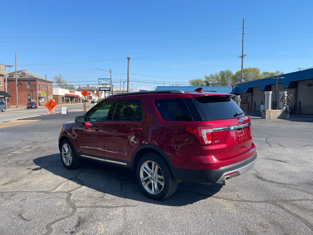 Ford Explorer 4WD 4dr V6 XLT 2016
