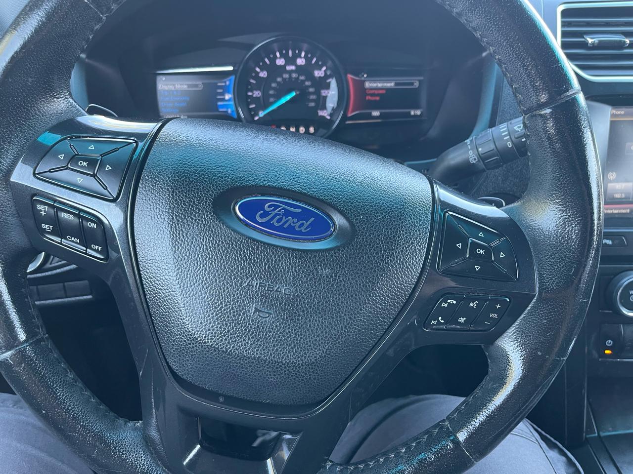 Ford Explorer 4WD 4dr V6 XLT 2016