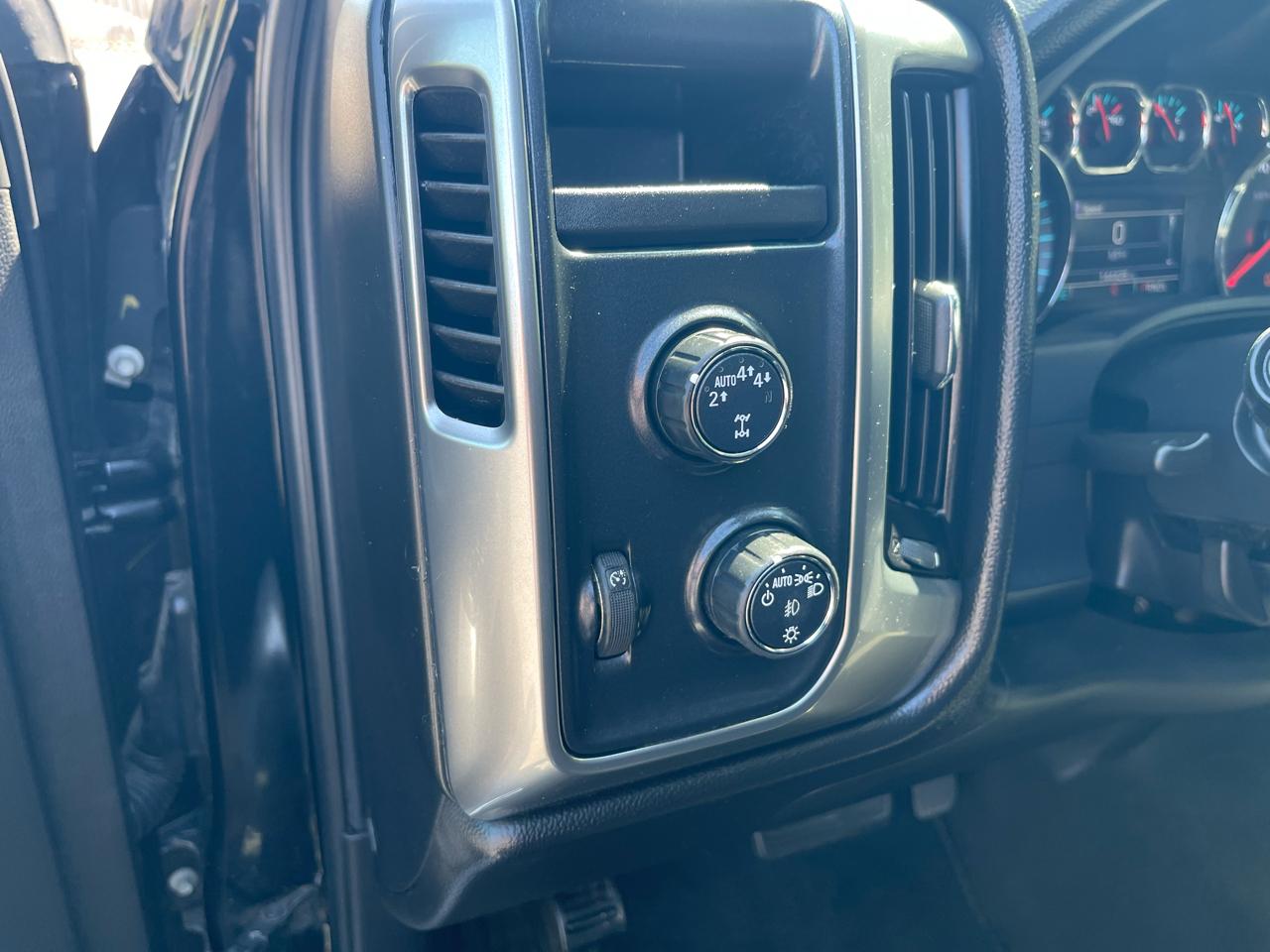 Chevrolet Silverado 1500 1LT Crew Cab 4WD 2017