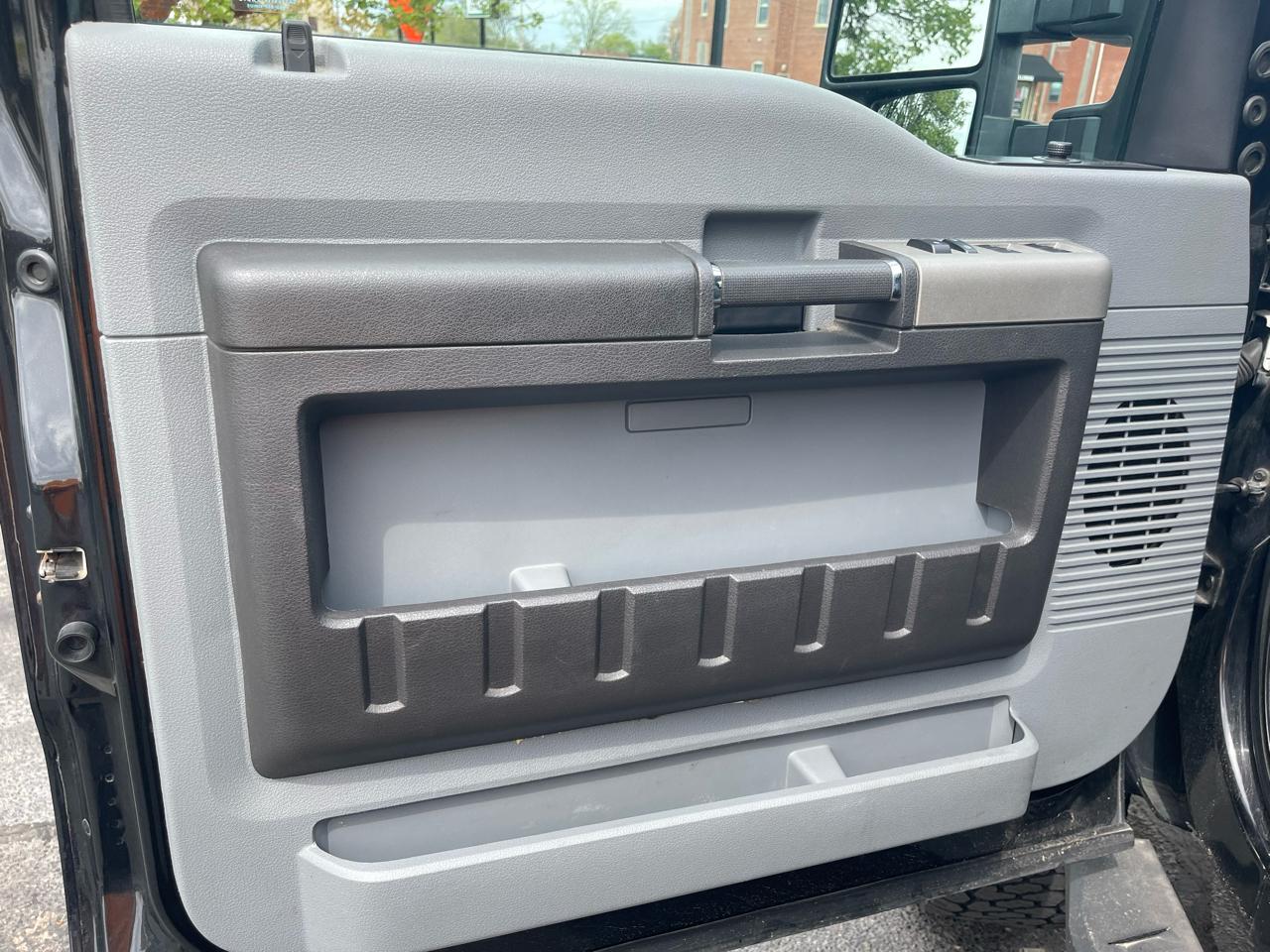 Ford F-250 SD XLT Crew Cab Short Bed 4WD 2015