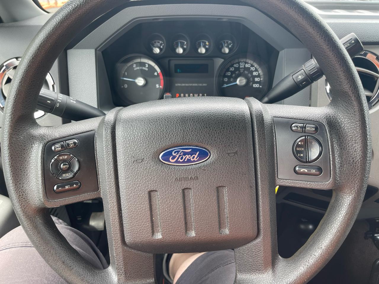 Ford F-250 SD XLT Crew Cab Short Bed 4WD 2015