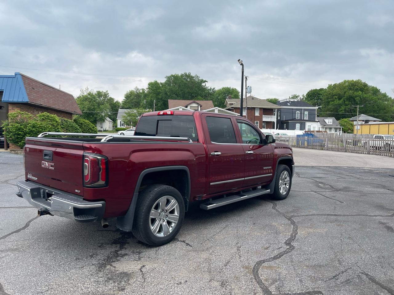 GMC Sierra 1500 4WD Crew Cab 143.5" SLT 2017