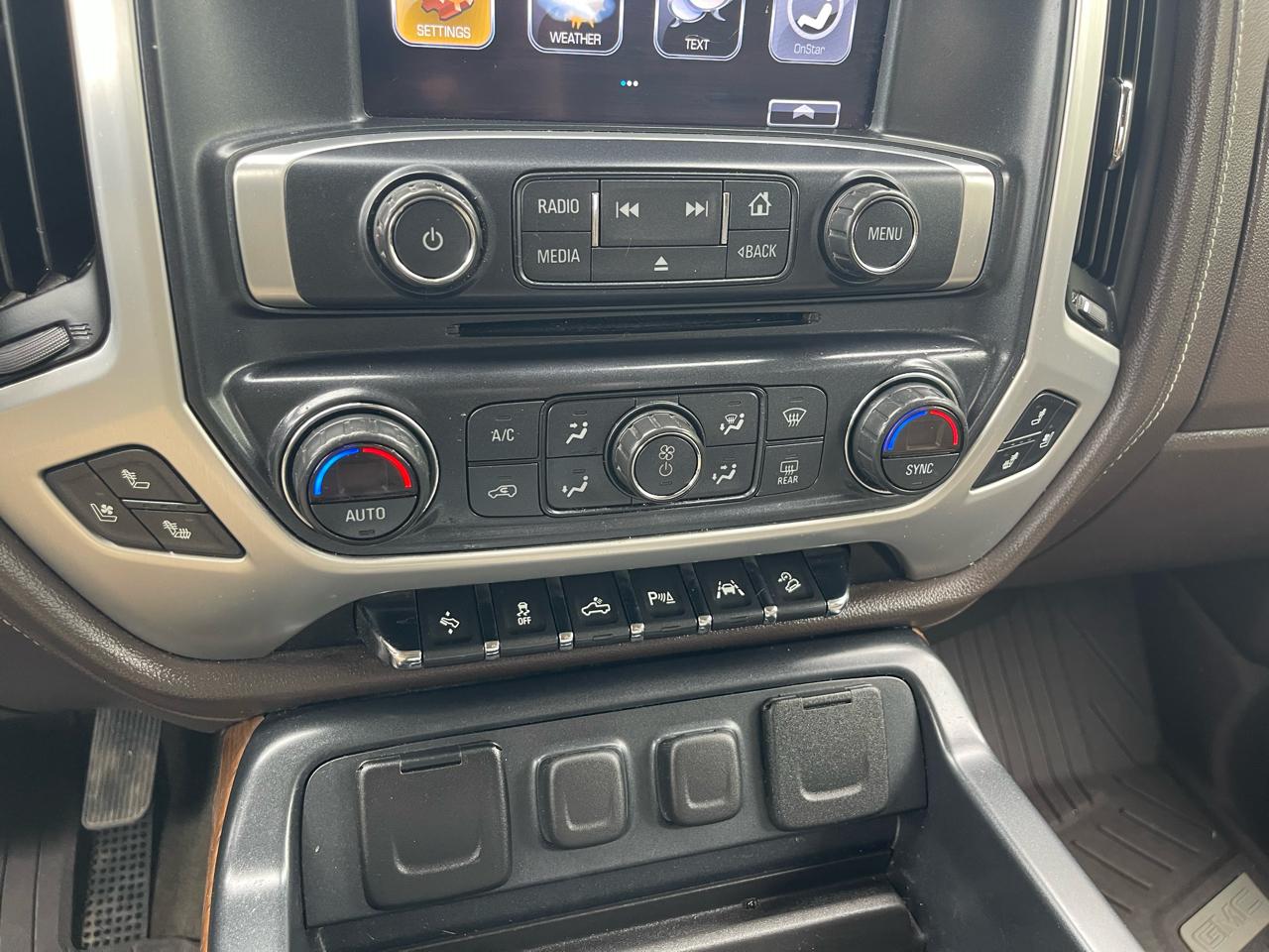 GMC Sierra 1500 4WD Crew Cab 143.5" SLT 2017