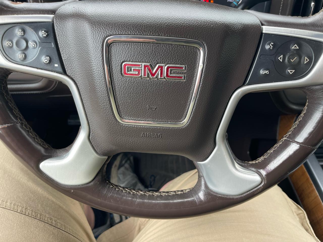 GMC Sierra 1500 4WD Crew Cab 143.5" SLT 2017