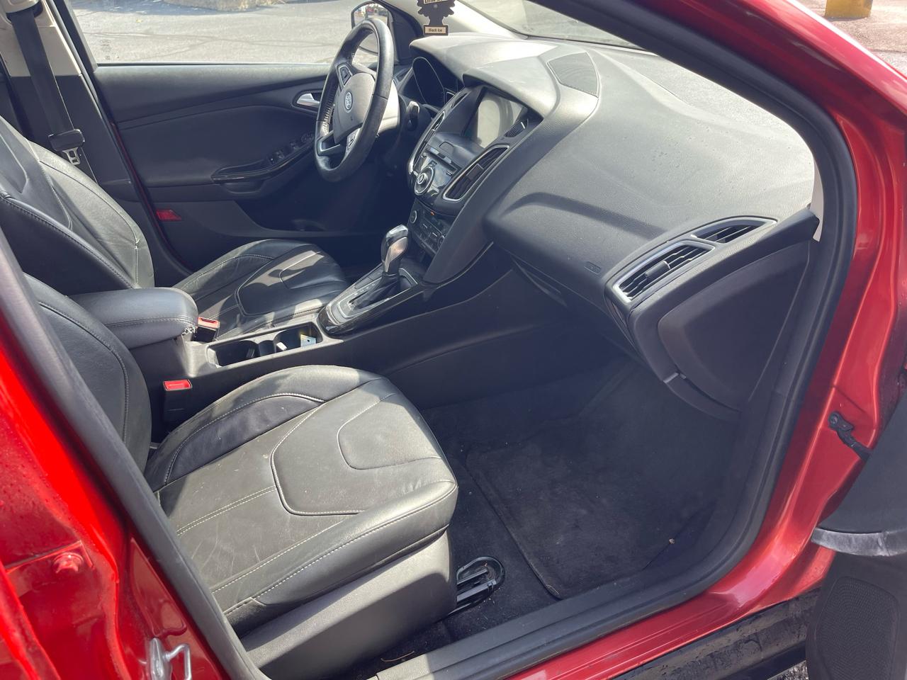 Ford Focus Titanium Sedan 2018