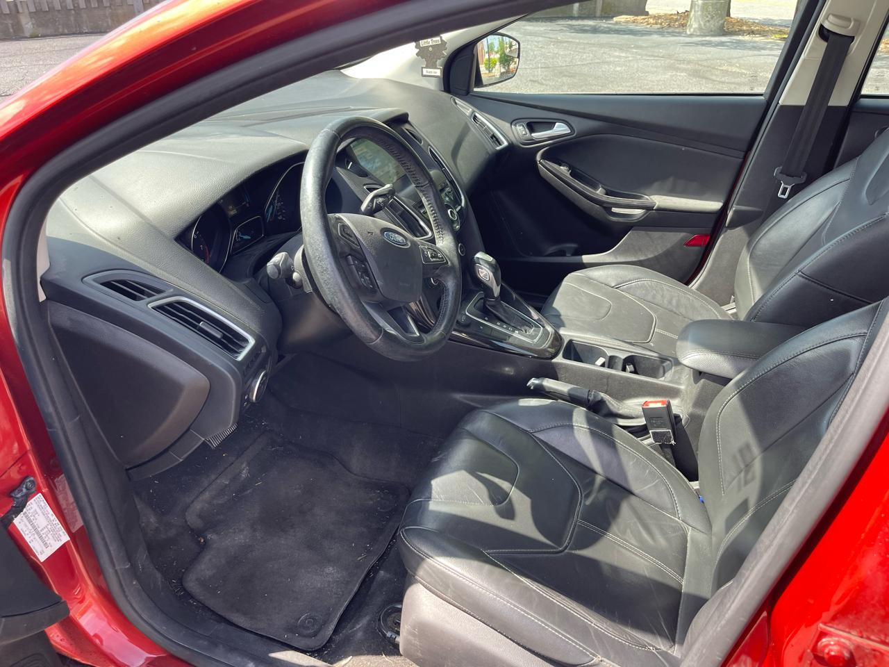 Ford Focus Titanium Sedan 2018