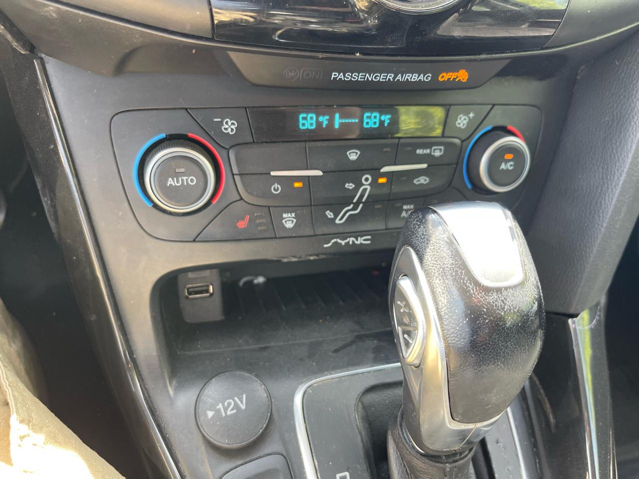 Ford Focus Titanium Sedan 2018