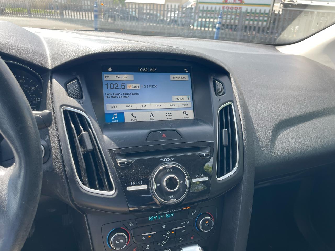 Ford Focus Titanium Sedan 2018