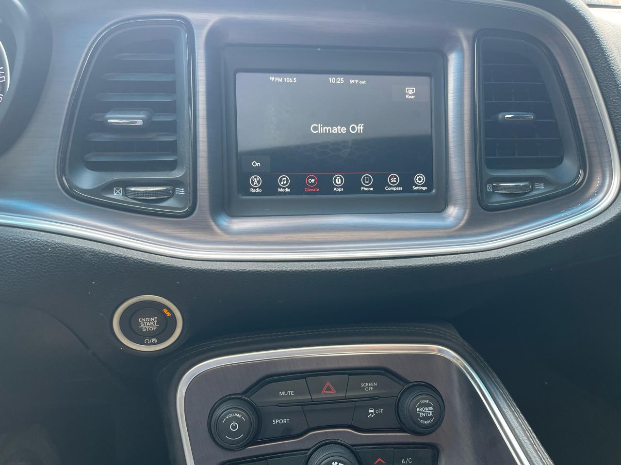 Dodge Challenger SXT 2018