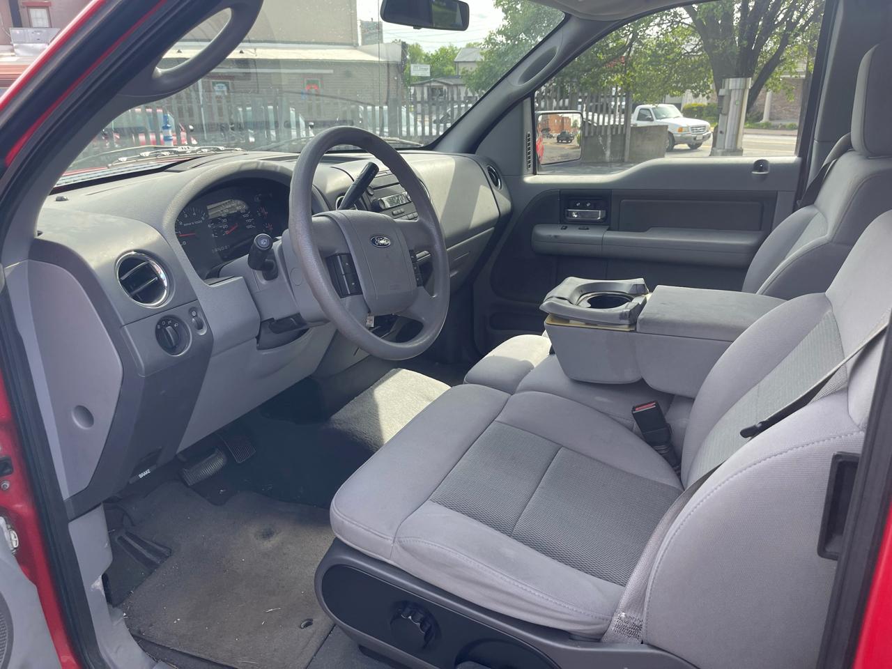 Ford F-150 2WD SuperCab 145" XLT 2005