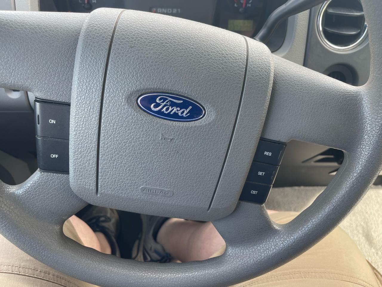 Ford F-150 2WD SuperCab 145" XLT 2005