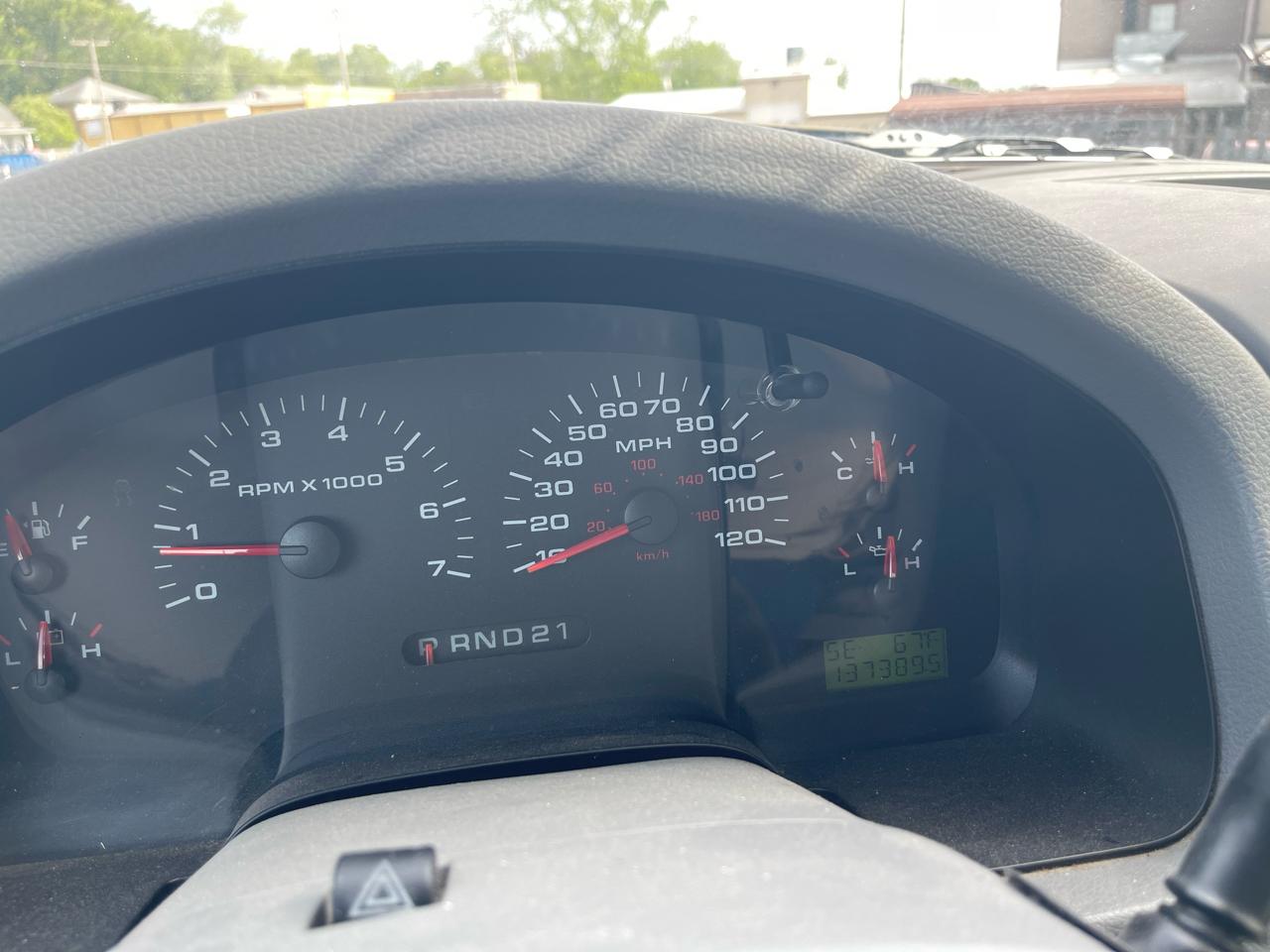 Ford F-150 2WD SuperCab 145" XLT 2005