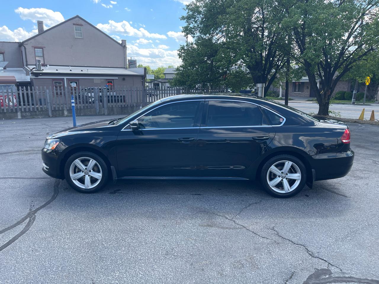 Volkswagen Passat 2.0L TDI SEL Premium 2013