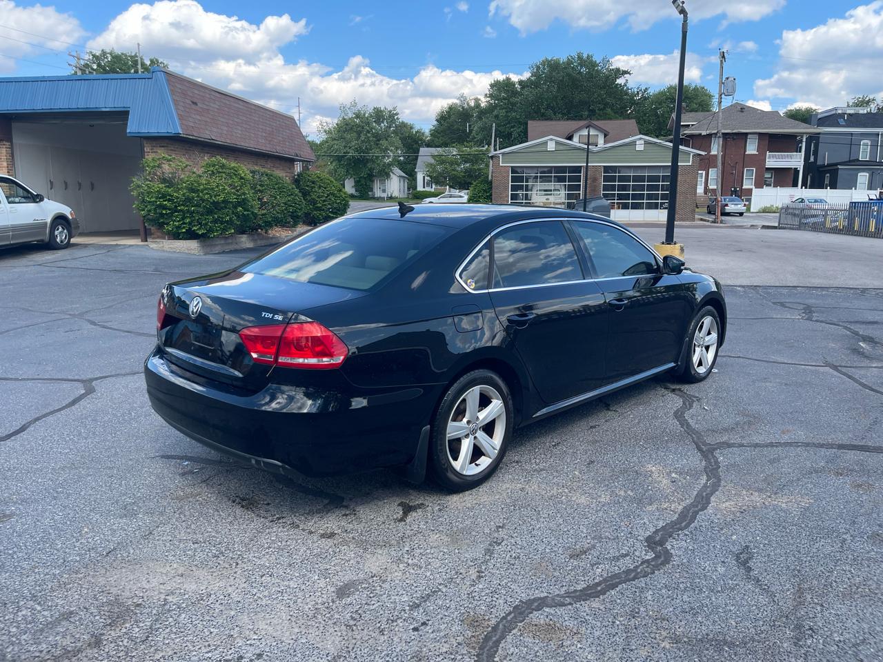 Volkswagen Passat 2.0L TDI SEL Premium 2013