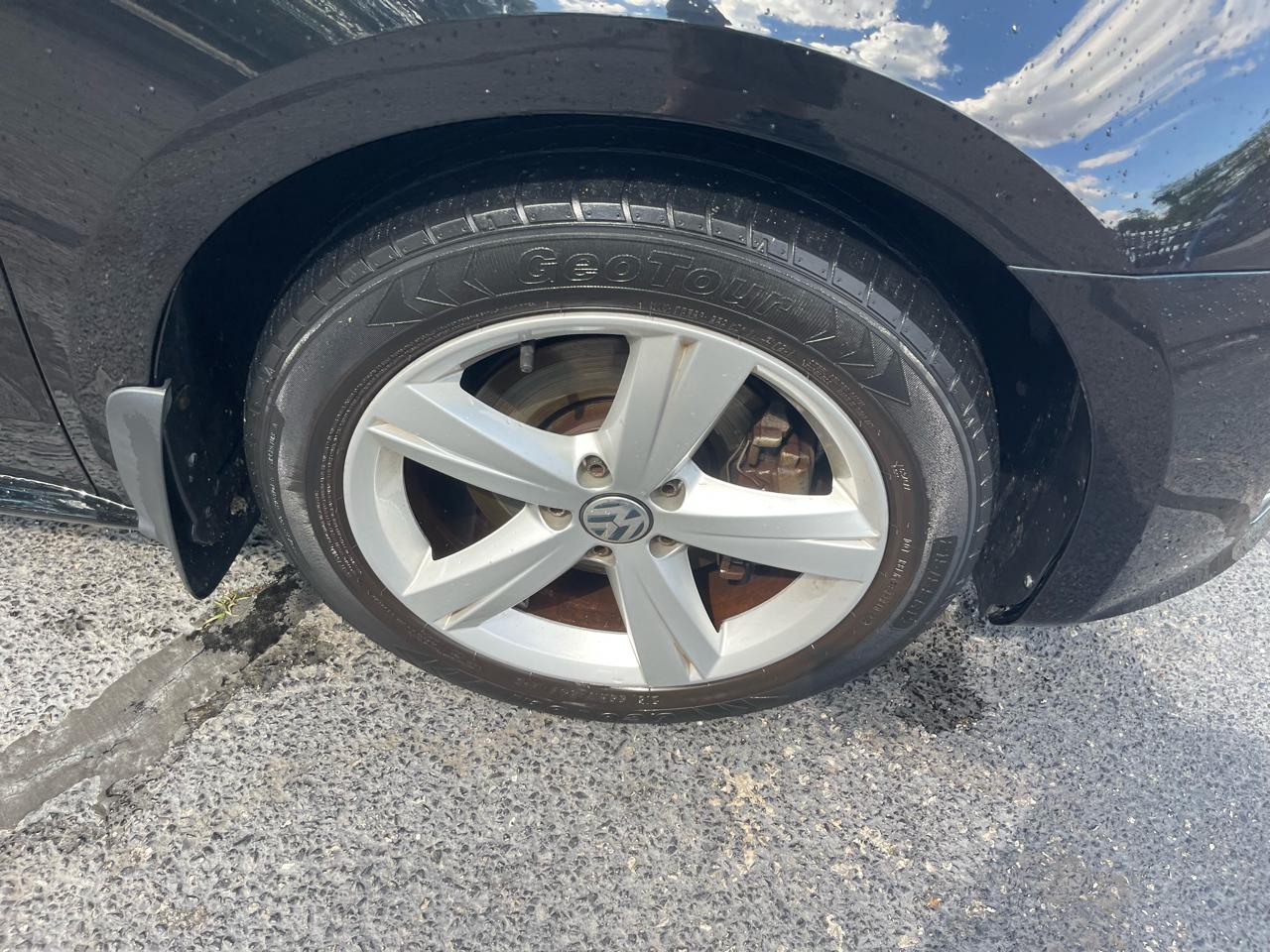Volkswagen Passat 2.0L TDI SEL Premium 2013