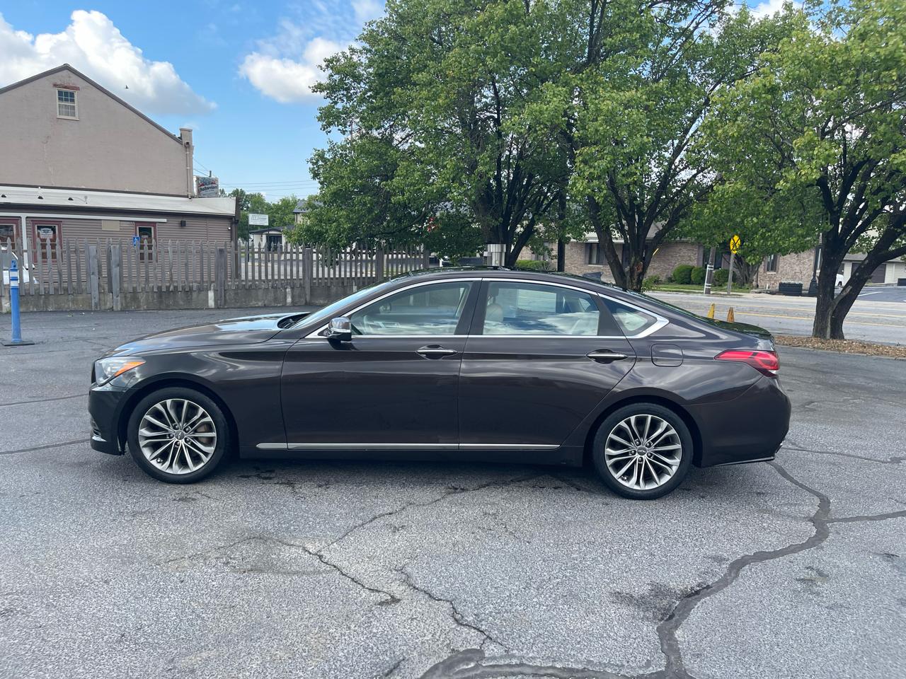 Hyundai Genesis 3.8L 2015