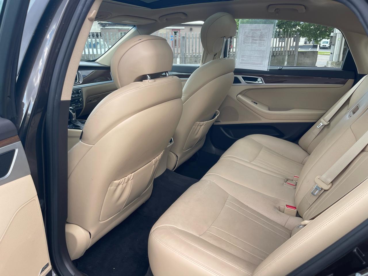 Hyundai Genesis 3.8L 2015