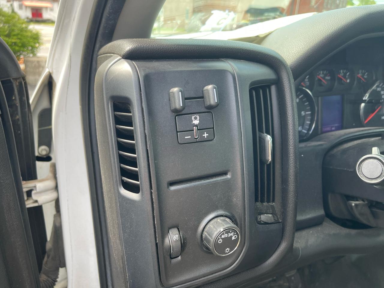 Chevrolet Silverado 2500HD 2WD Double Cab 158.1" LT 2015