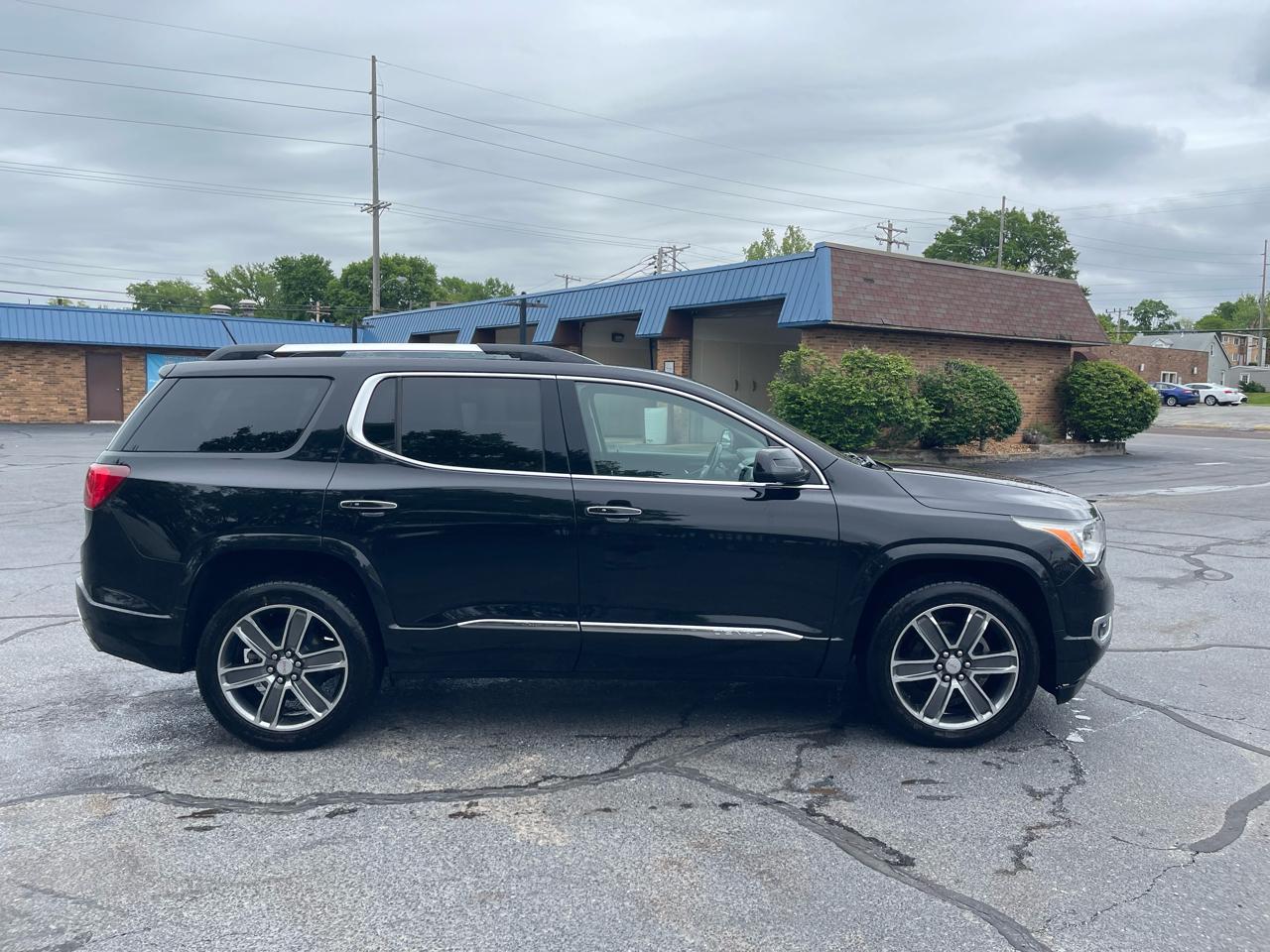 GMC Acadia Denali AWD 2019