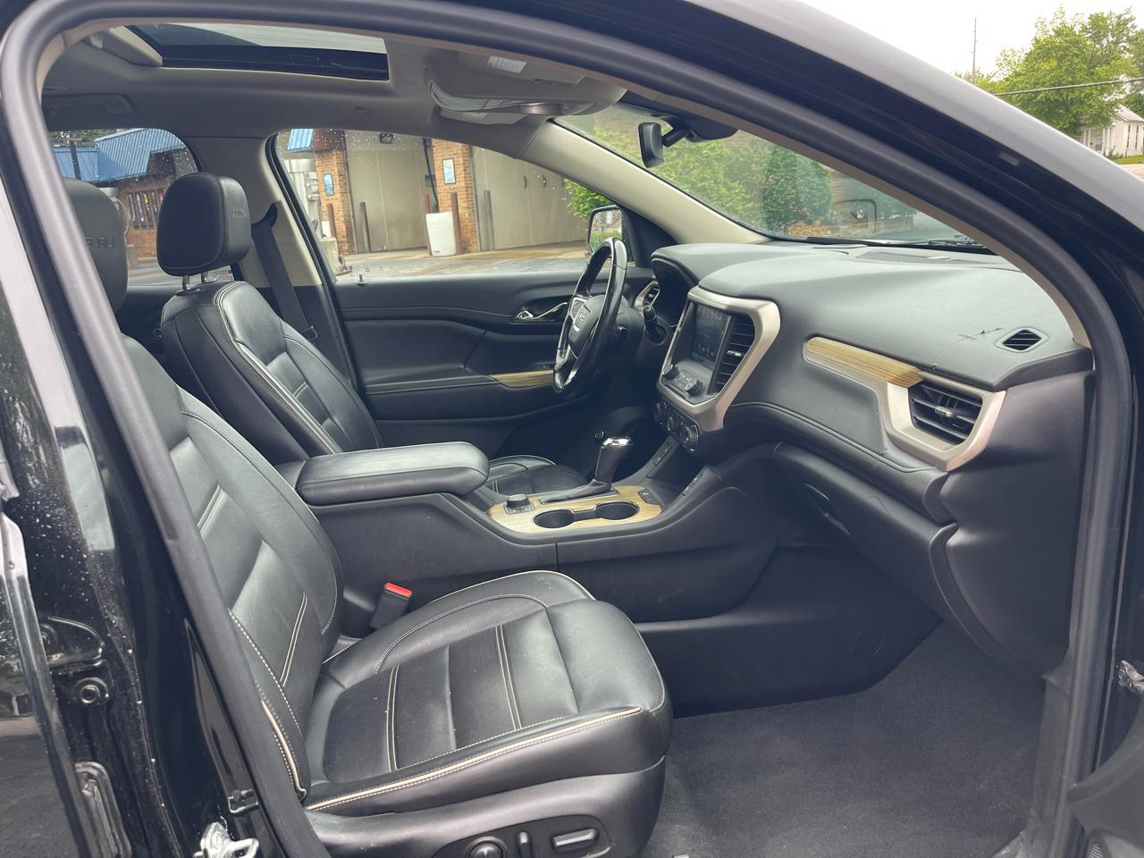 GMC Acadia Denali AWD 2019